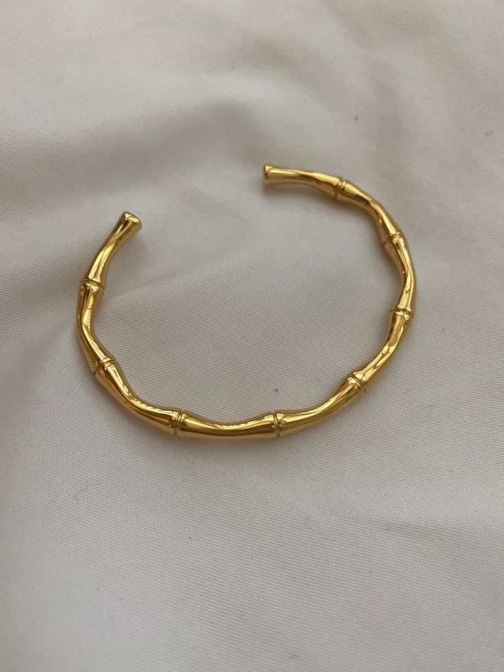 Minimalist Bambo Woman Bracelet