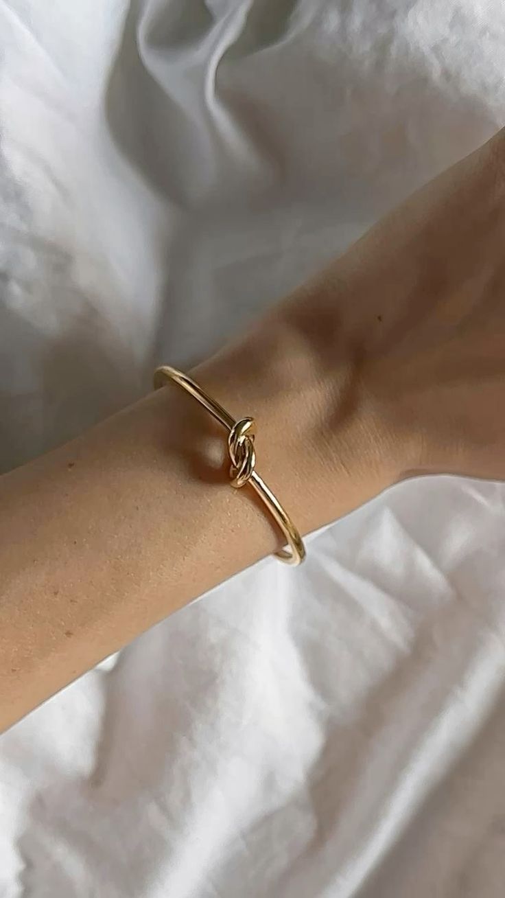 Knot bracelet