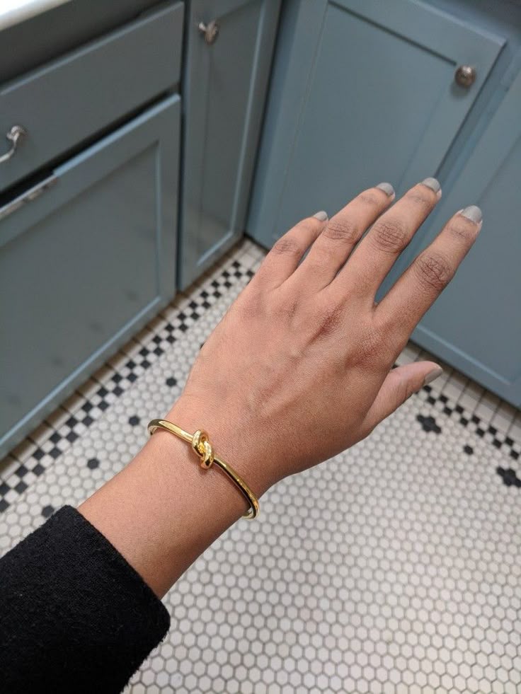 Knot bracelet
