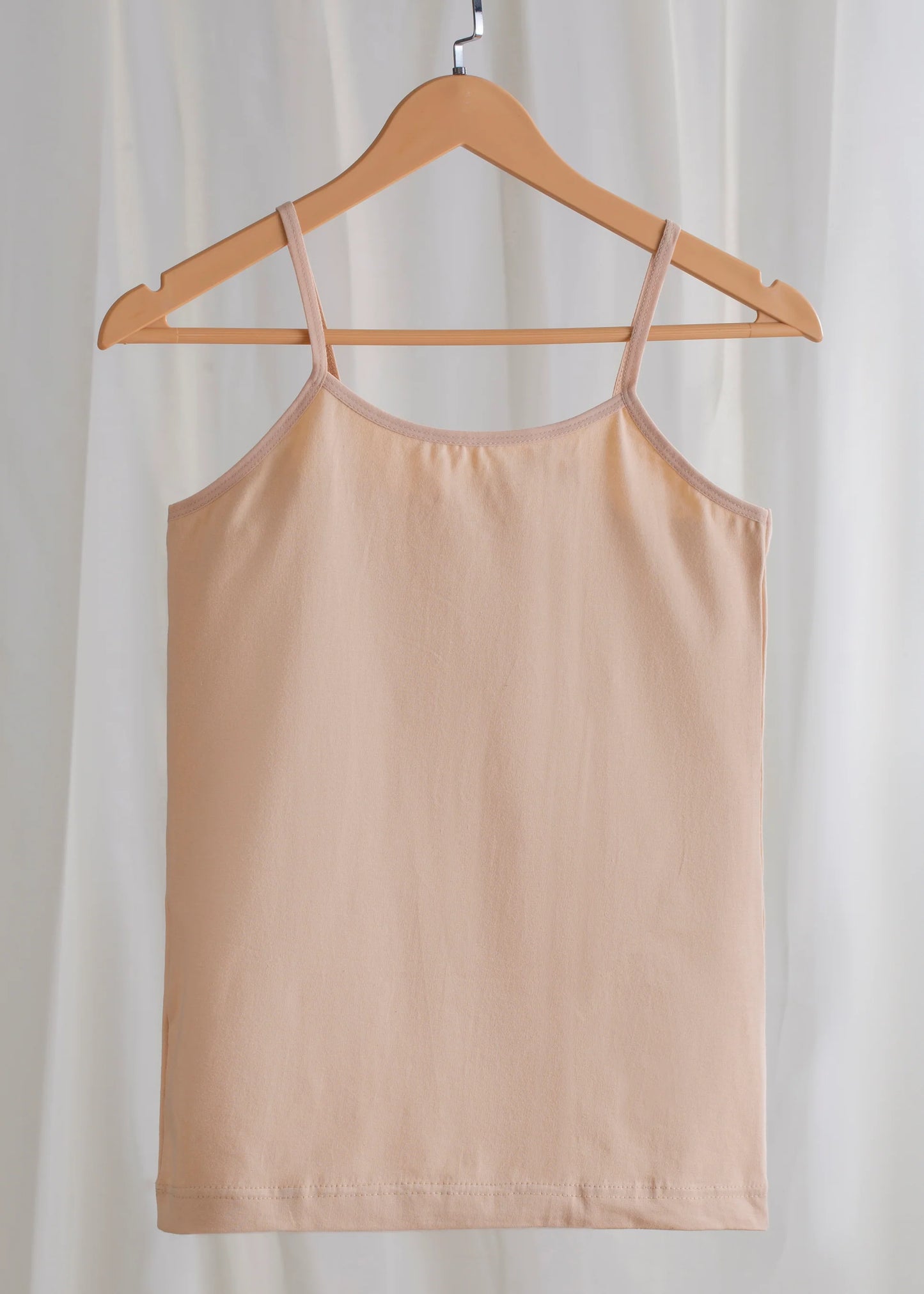 Spagheti strap undershirt